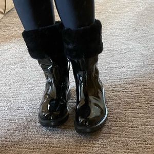 Aquatalia patent leather faux fur boots size 7 in EUC